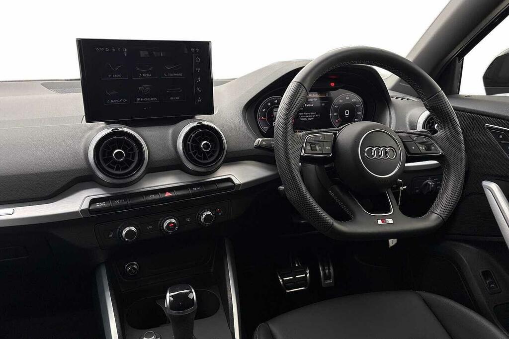 Audi Q2 35 Tfsi Black Edition S Tronic Black #2