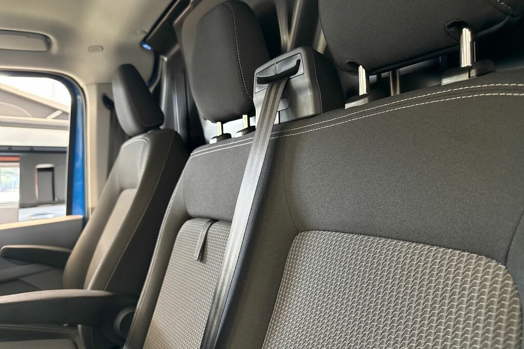 Volkswagen Transporter 2.0 Tdi 150 Commerce Pro Van Grey #18