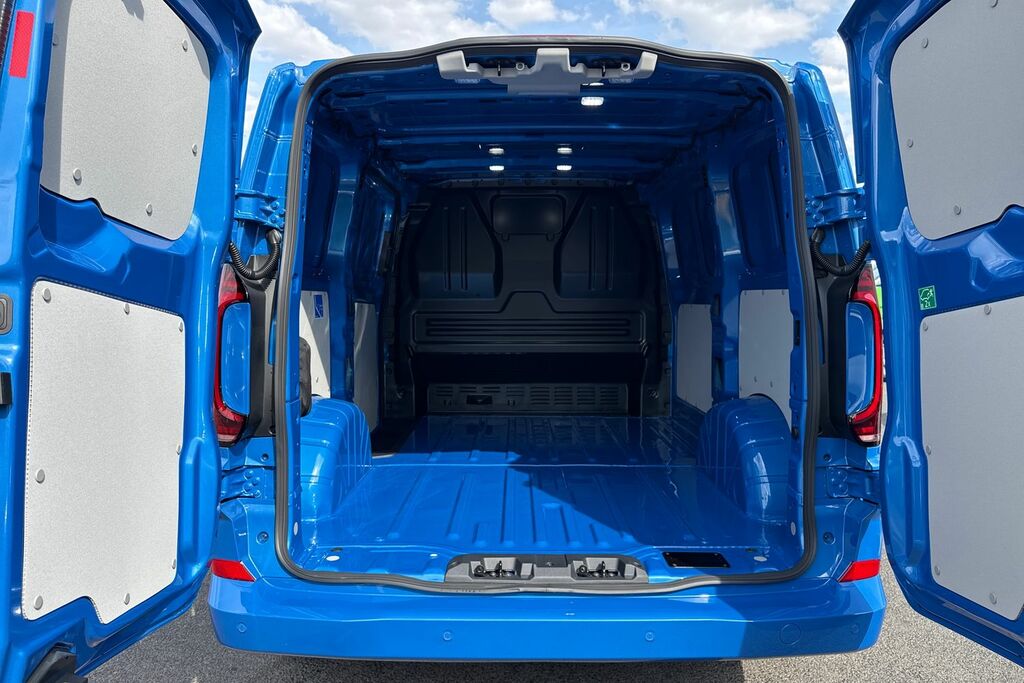 Volkswagen Transporter 2.0 Tdi 150Ps Commerce Pro S 6 Speed Blue #6