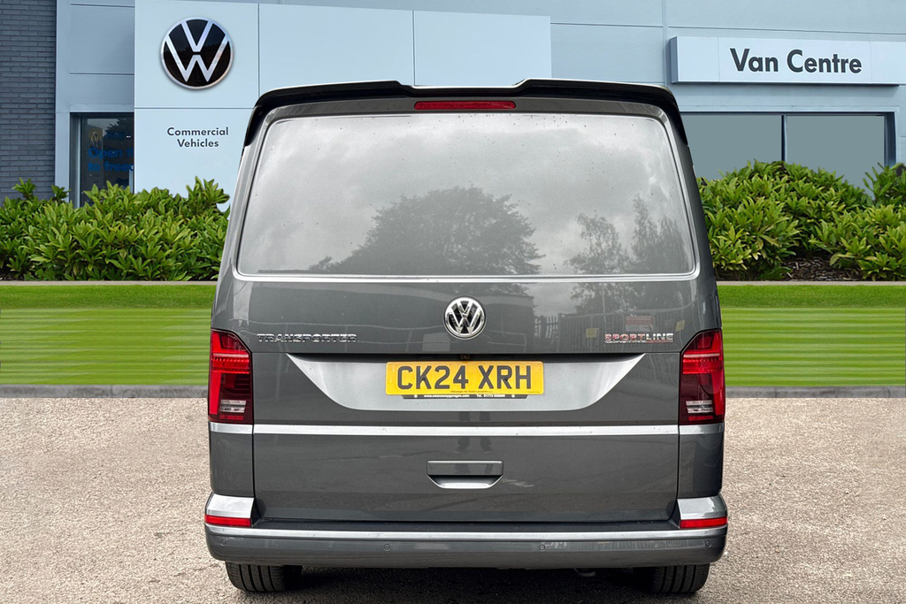 Volkswagen Transporter Sportline 2.0 Bitdi 204 Sportline Kombi Van Dsg Grey #4