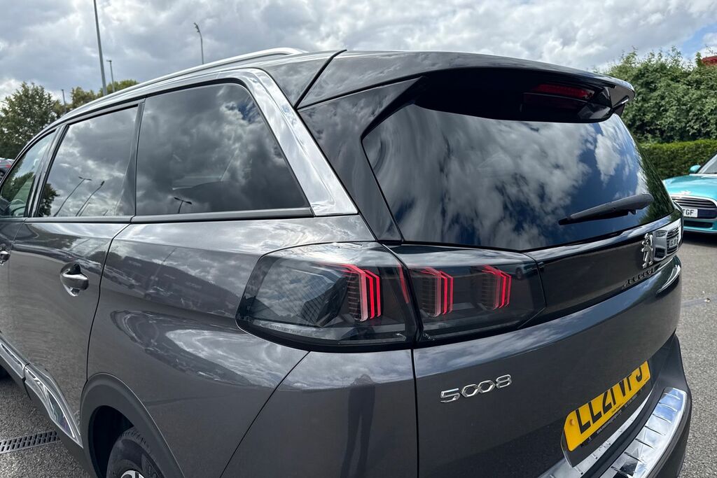 Peugeot 5008 1.2 Puretech Active Premium Grey #31