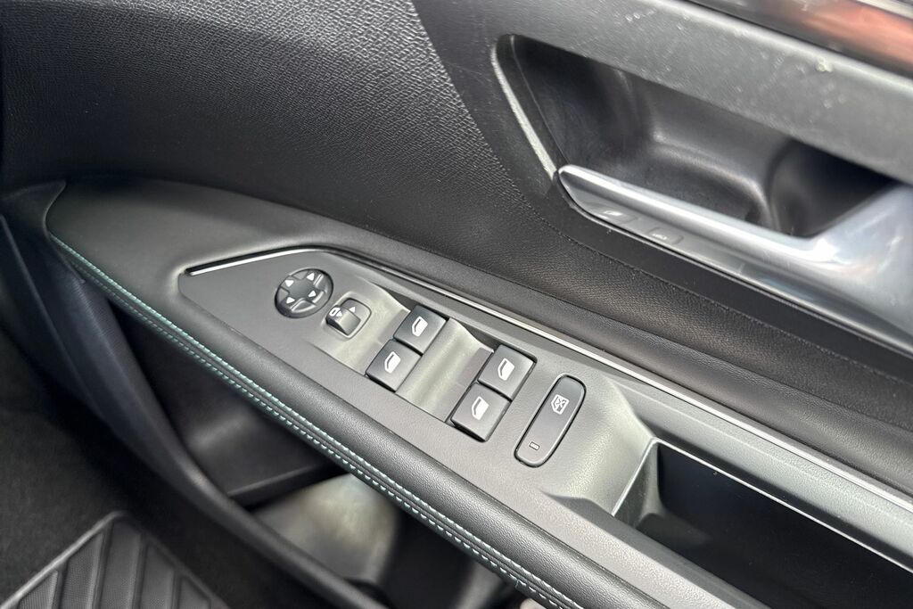 Peugeot 5008 1.2 Puretech Active Premium Grey #42