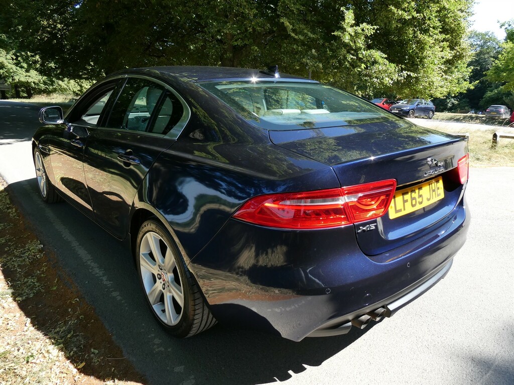 Jaguar XE 2.0D Portfolio Saloon Euro 6 Ss Blue #5