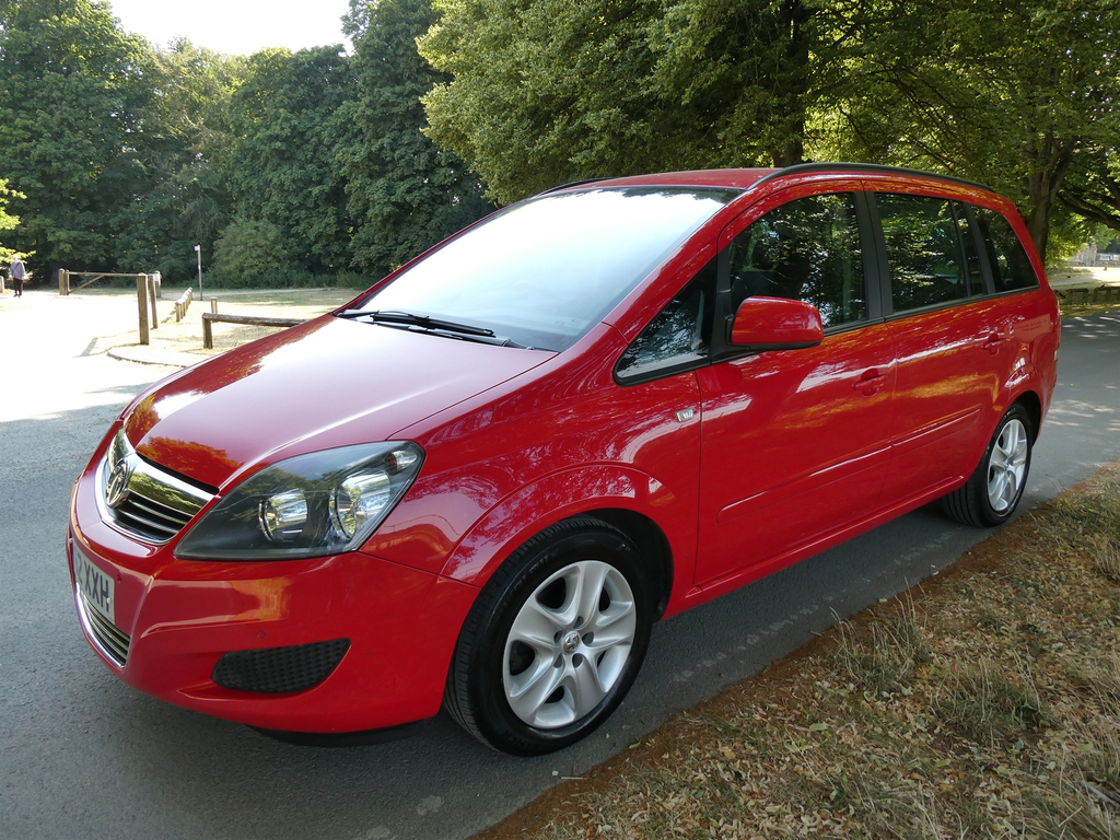Vauxhall Zafira 1.6 16V Exclusiv Mpv Euro 5 115 Red #3