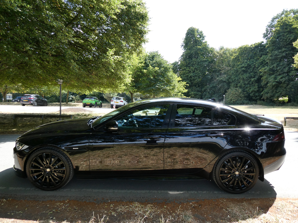Jaguar XE 2.0D R-sport Saloon Euro 6 Ss Black #5