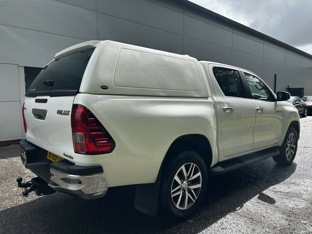 Toyota HILUX 2.4 D-4d Invincible White #6