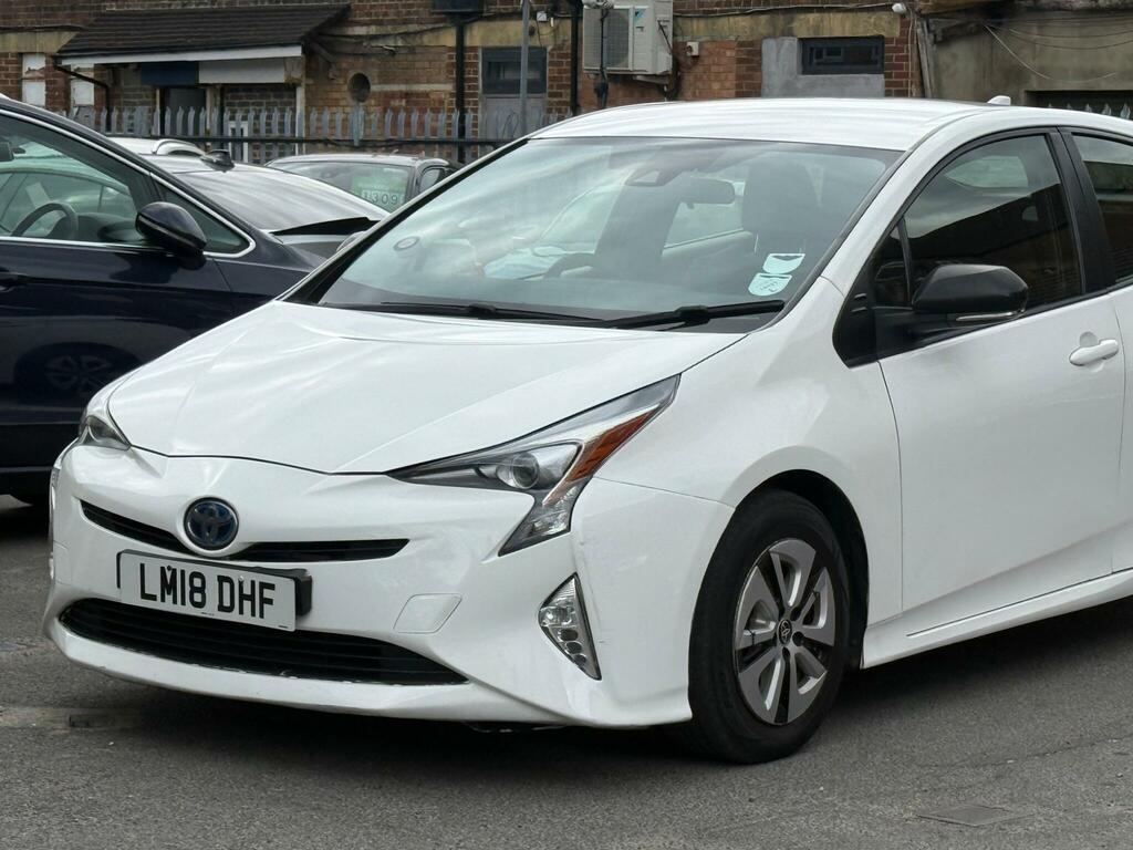 Toyota Prius 1.8 Vvt-h Active Cvt Euro 6 Ss White #4