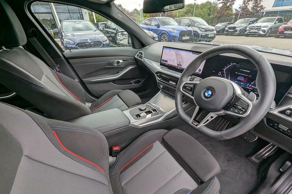 BMW 3 Series 320I M Sport Saloon AE26FNO #5