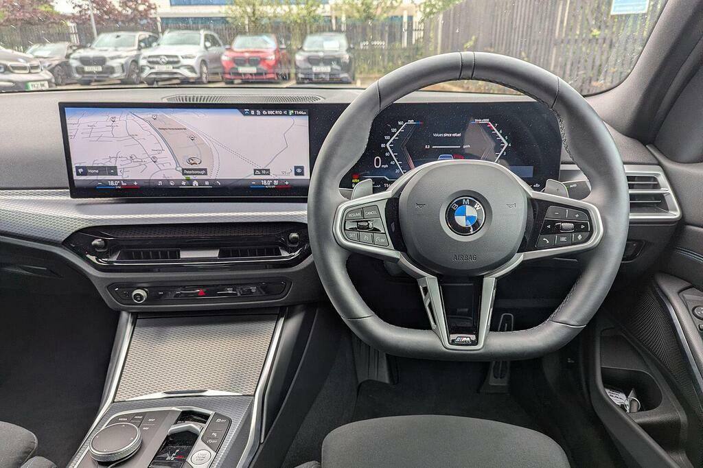 BMW 3 Series 320I M Sport Saloon AE26FNO #4