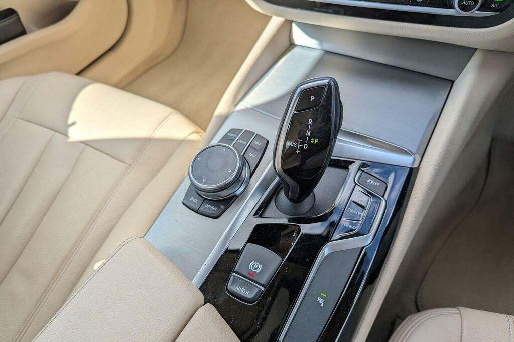 BMW 5 Series 520D M Sport Black #10