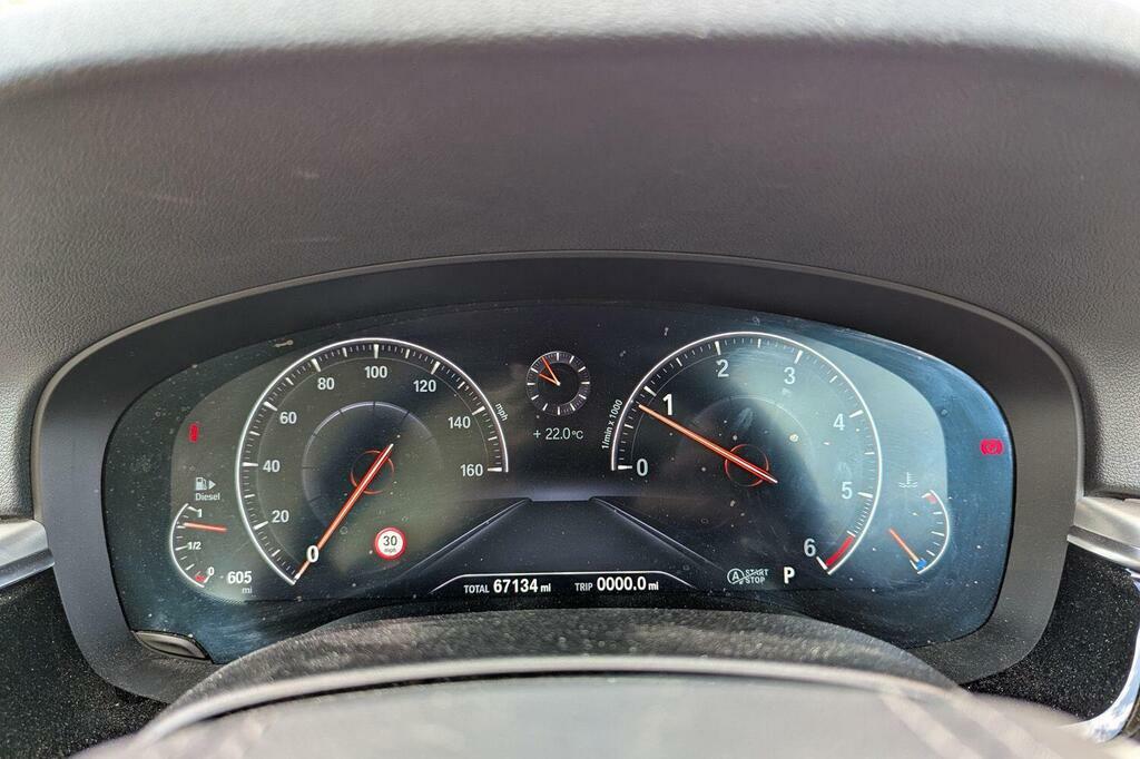 BMW 5 Series 520D M Sport Black #9