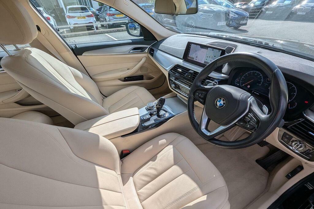 BMW 5 Series 520D M Sport Black #31