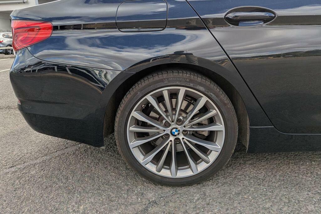 BMW 5 Series 520D M Sport Black #14