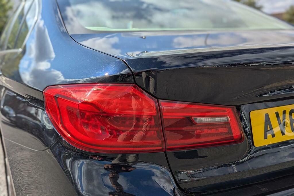 BMW 5 Series 520D M Sport Black #25