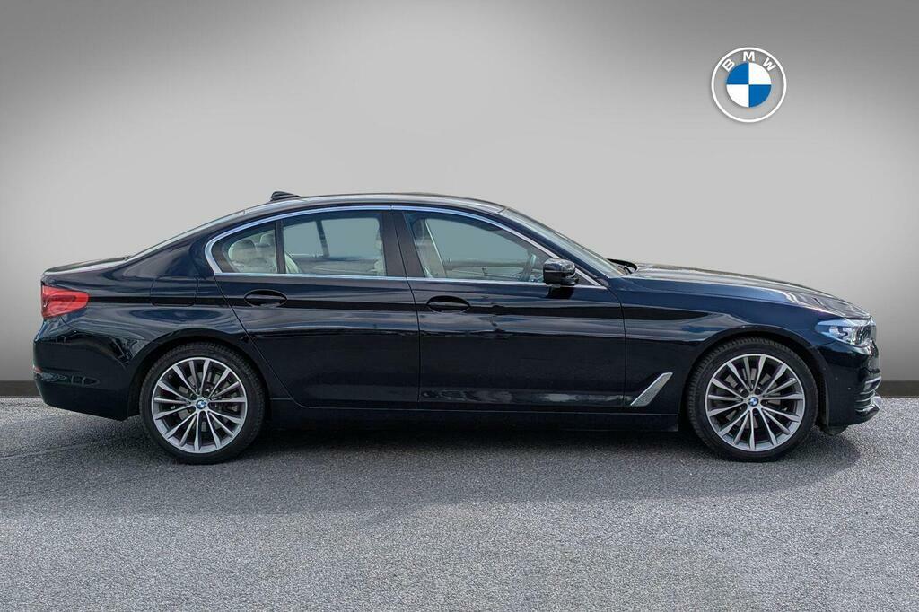 BMW 5 Series 520D Se Saloon Black #3