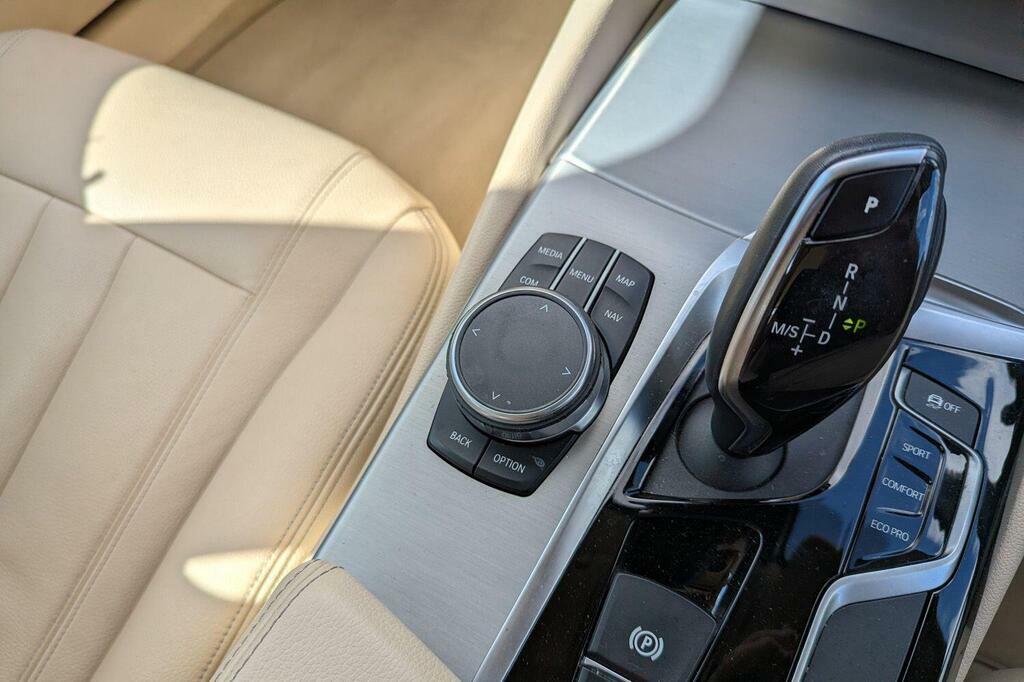 BMW 5 Series 520D M Sport Black #29