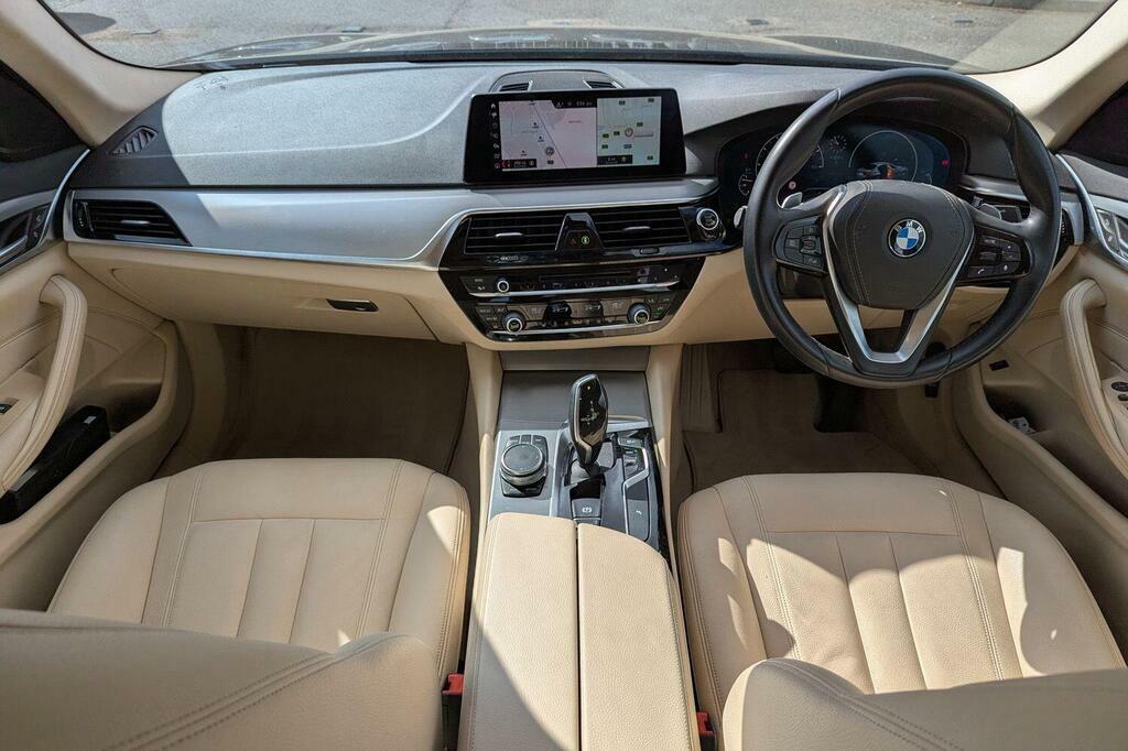 BMW 5 Series 520D Se Saloon Black #4