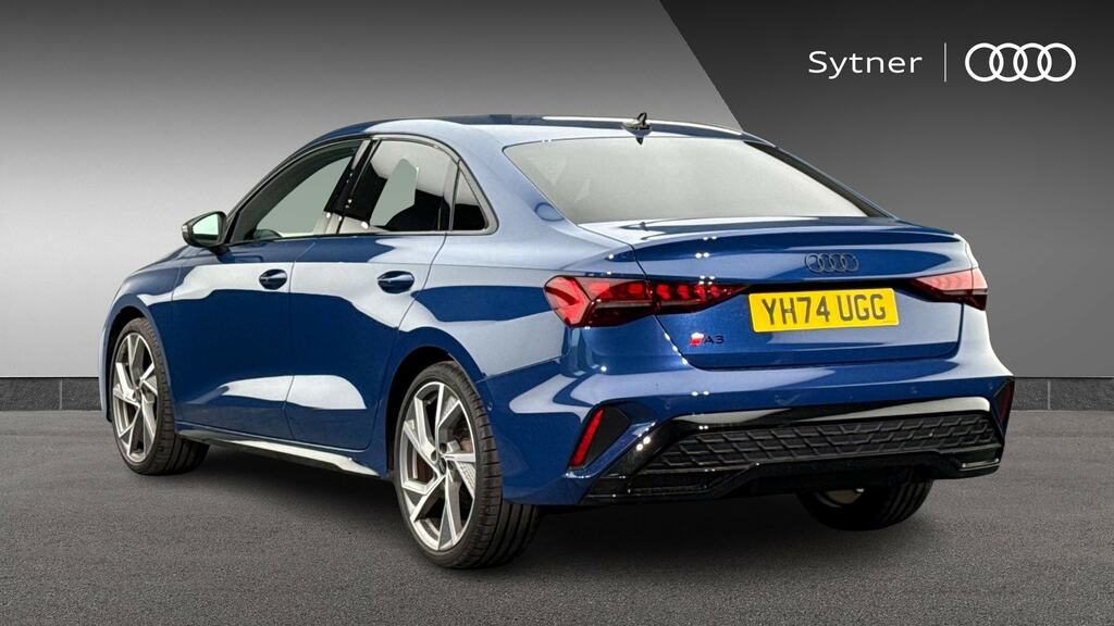 Audi A3 35 Tfsi Black Edition S Tronic YH74UGG Blue #3