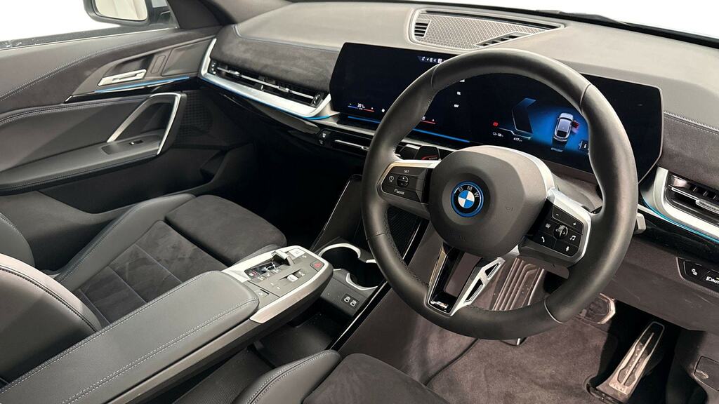 BMW iX2 150Kw Edrive20 M Sport 65Kwh KS26EAY Grey #6