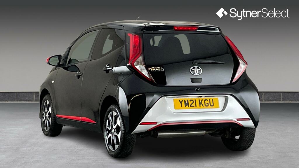 Toyota Aygo 1.0 Vvt-i X-trend Tss YM21KGU Black #2