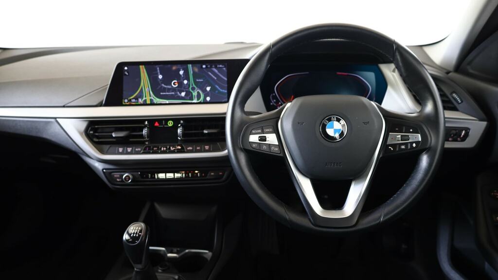 BMW 1 Series 118I 136 Se Live Cockpit Professional Black #5