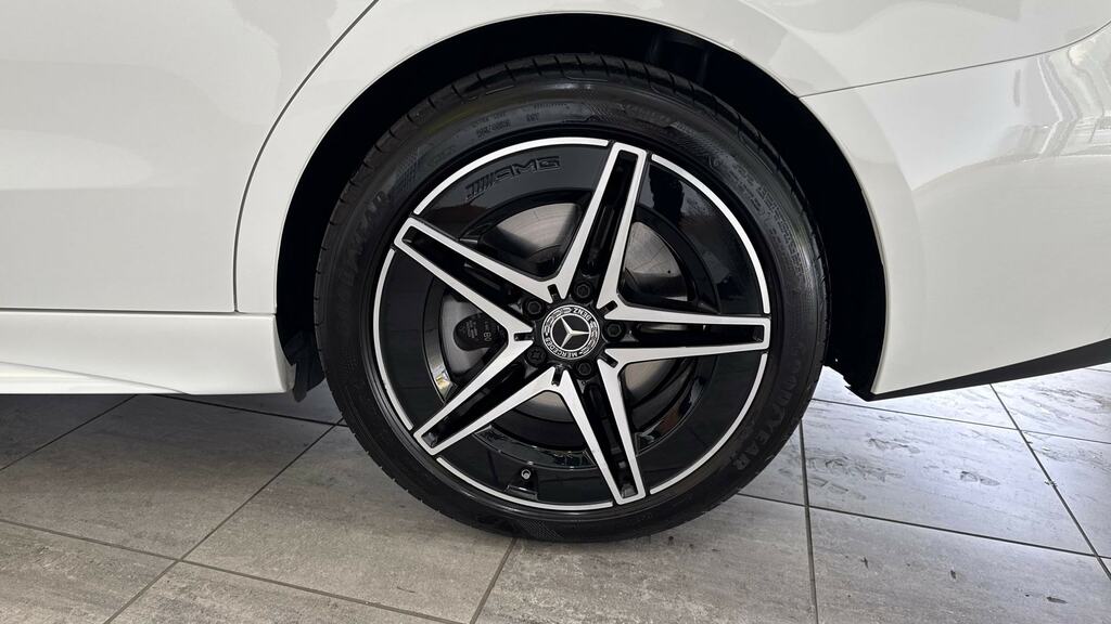 Mercedes-Benz C Class C300e Urban Edition 9G-tronic White #5