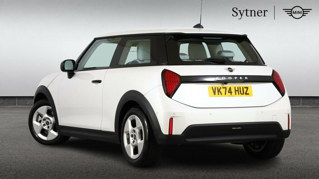 Mini Hatch 1.5 C Classic VK74HUZ White #2