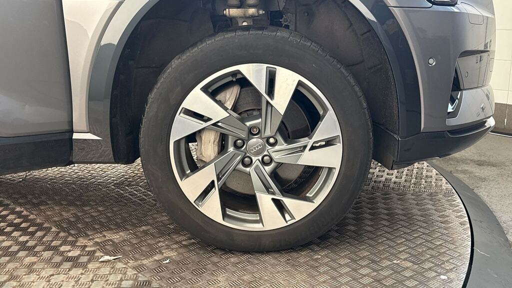 Audi E-tron 300Kw 55 Quattro 95Kwh Cs PX70NZN Grey #5