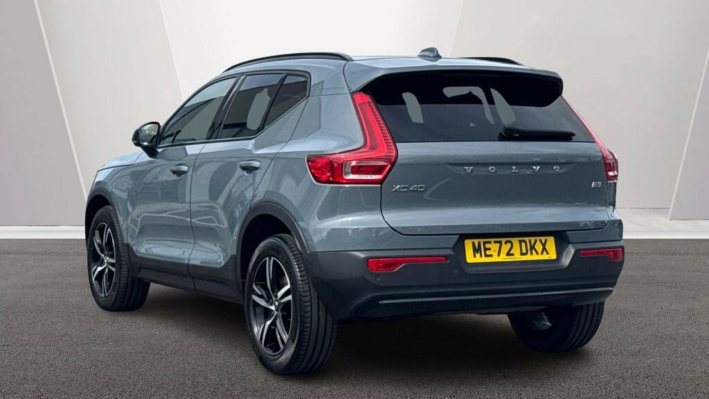 Volvo XC40 2.0 B3p Plus Dark Grey #2