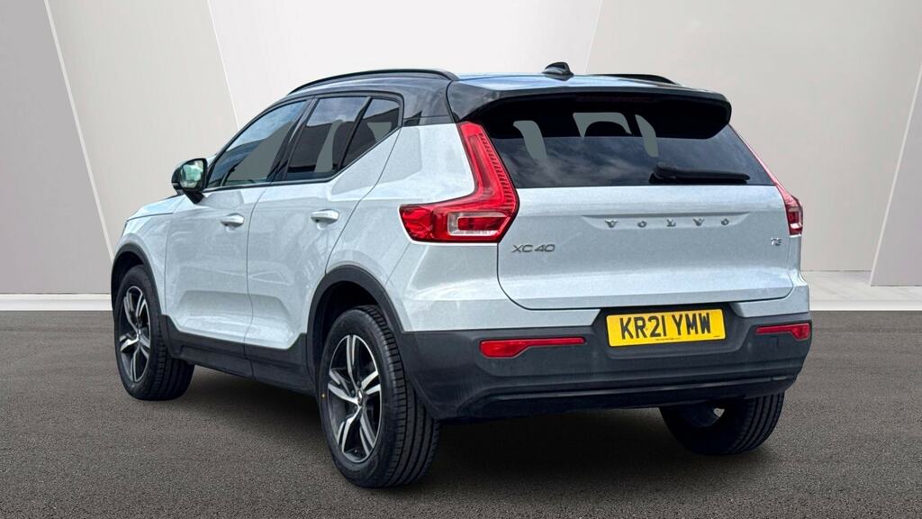 Volvo XC40 1.5 T3 163 R Design Geartronic KR21YMW Silver #2