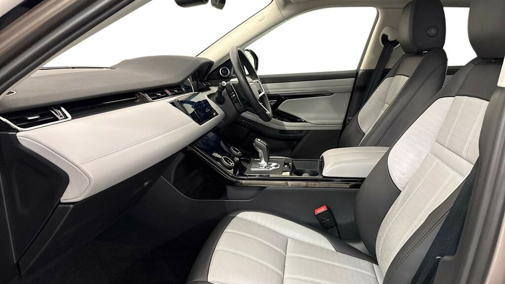 Land Rover Range Rover Evoque 2.0 D200 R-dynamic Hse RY23LCF Brown #3