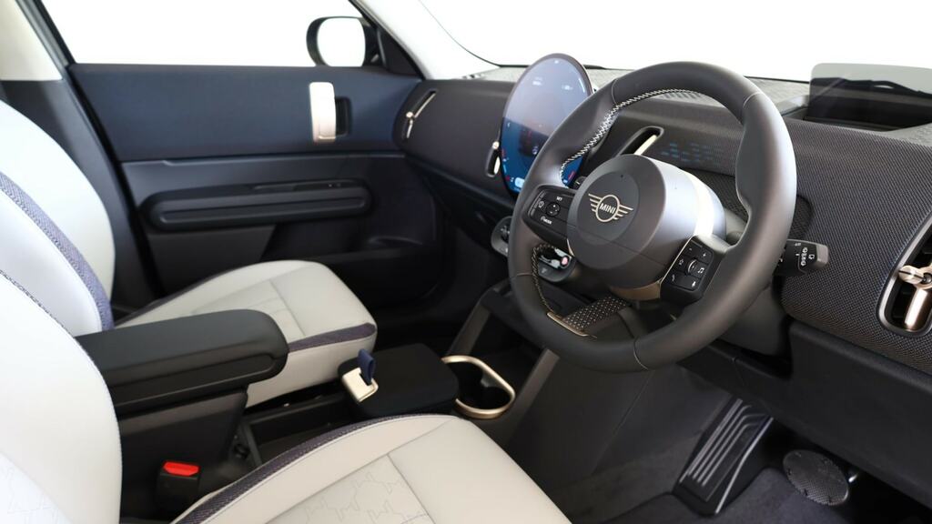 Mini Countryman 1.5 C Classic Level 1 FP75LVK Black #6
