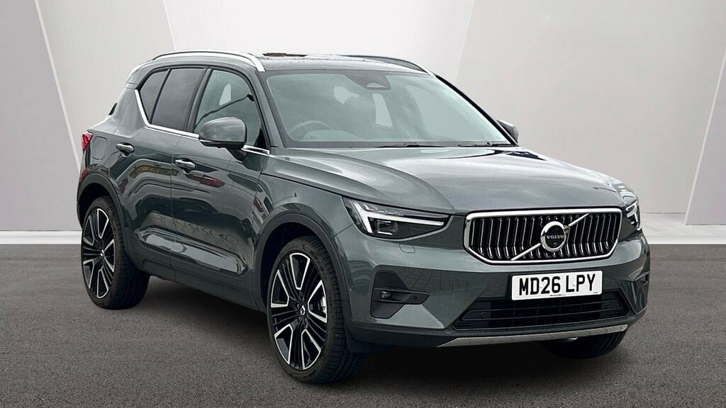 Volvo XC40 2.0 B4p Ultra Bright Green
