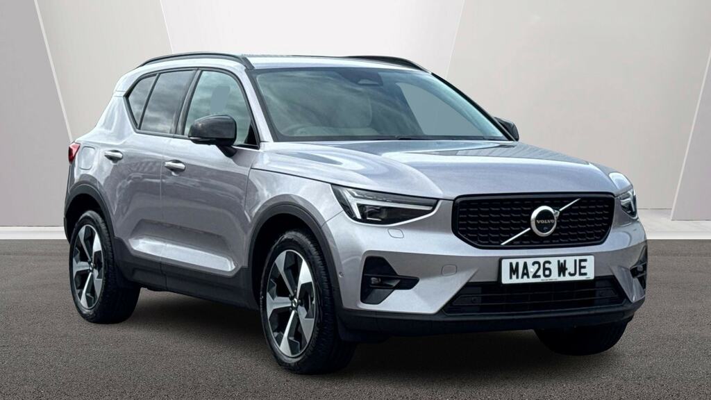 Volvo XC40 2.0 B4p Plus Pro Dark Silver