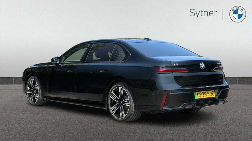 BMW i7 335Kw Edrive50 M Sport 105.7Kwh Black #2