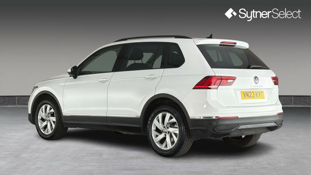 Volkswagen Tiguan 1.5 Tsi 150 Life Dsg VN23KYT White #2