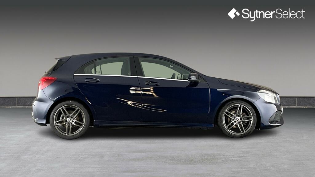 Mercedes-Benz A Class A200d Amg Line KW18EHV Blue #3