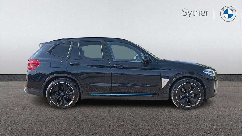 BMW iX3 210Kw Premier Edition Pro 80Kwh Black #3