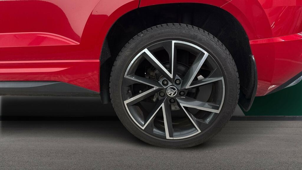 Skoda Karoq 2.0 Tdi 190 Sport Line 4X4 Dsg Red #5