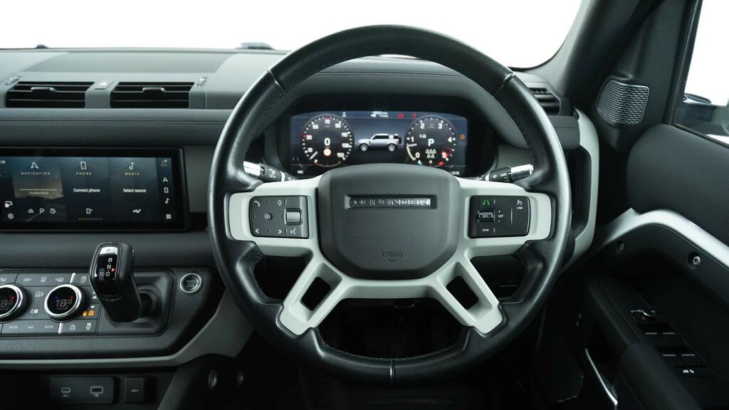 Land Rover Defender 110 110 2.2 Tdci Xs Black #15