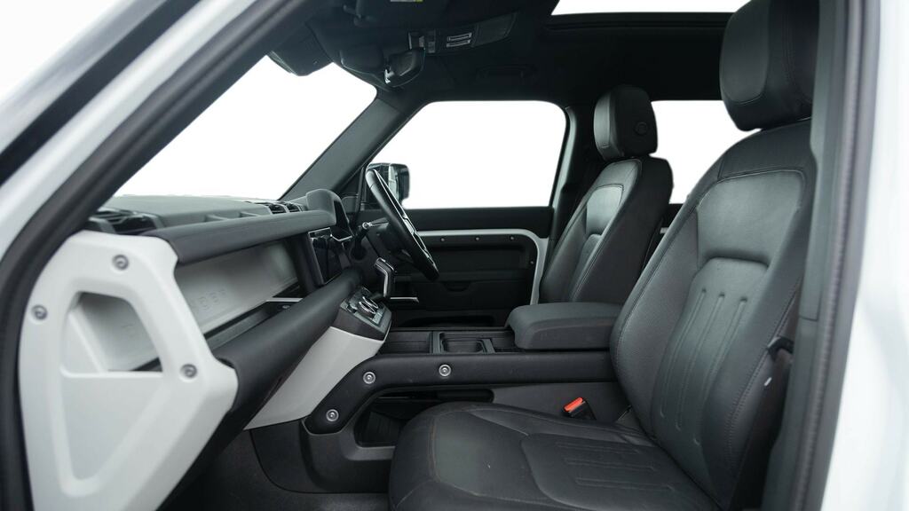 Land Rover Defender 110 110 2.2 Tdci Xs Black #3
