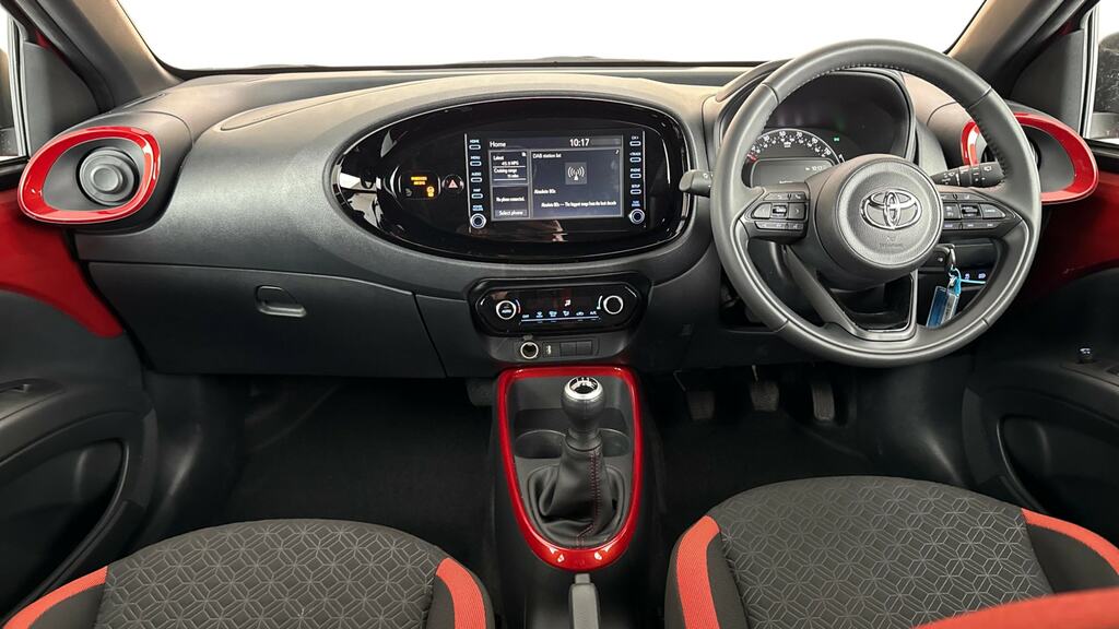 Toyota Aygo X 1.0 Vvt-i Edge BL23VLV Red #6