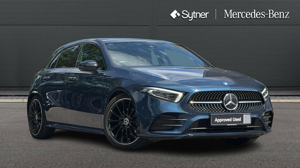 Mercedes-Benz A Class A180 Amg Line Premium Plus Night Edition Blue