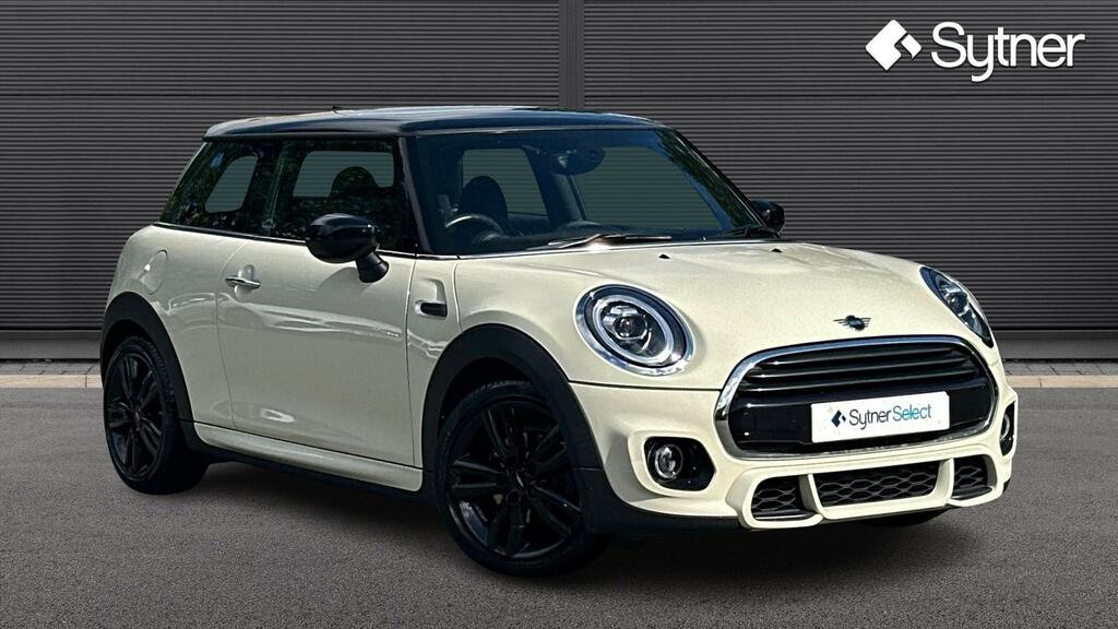 Mini Hatch 1.5 Cooper Sport II Comfortnav Pack White