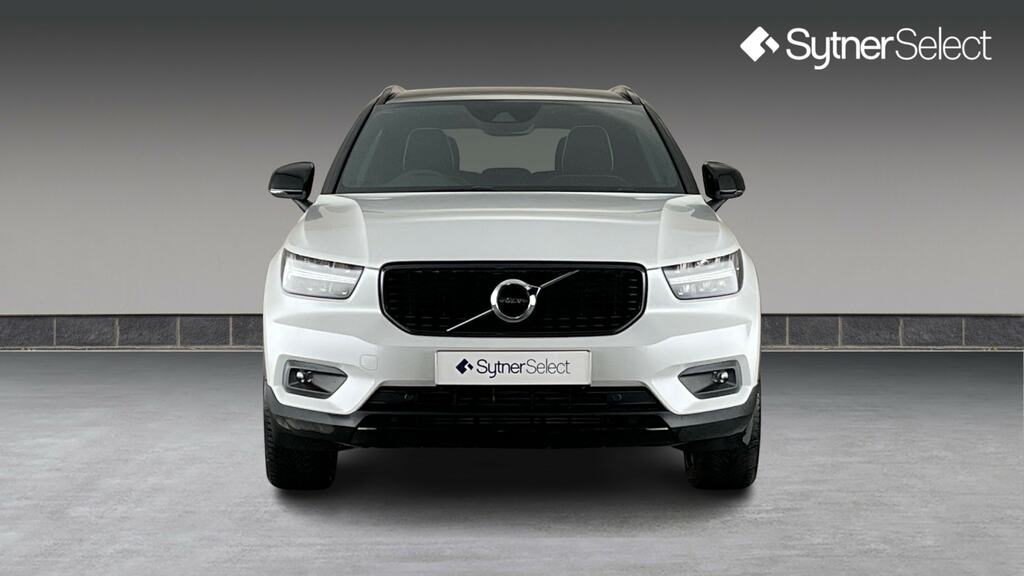Volvo XC40 1.5 T3 163 R Design White #4