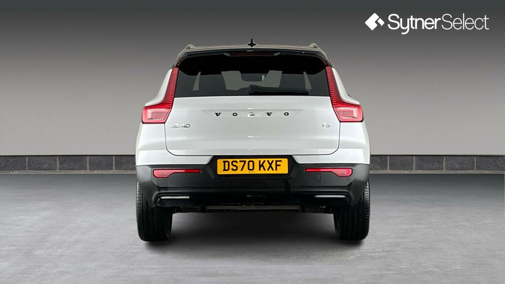 Volvo XC40 1.5 T3 163 R Design White #5