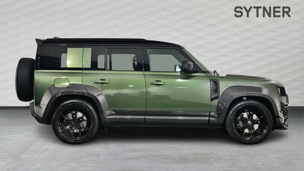 Land Rover Defender 110 2.0 P300e X-dynamic Se 110 Green #5