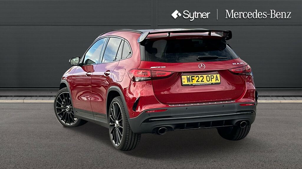 Mercedes-Benz GLA Class Gla 35 4Matic Premium Plus Red #2