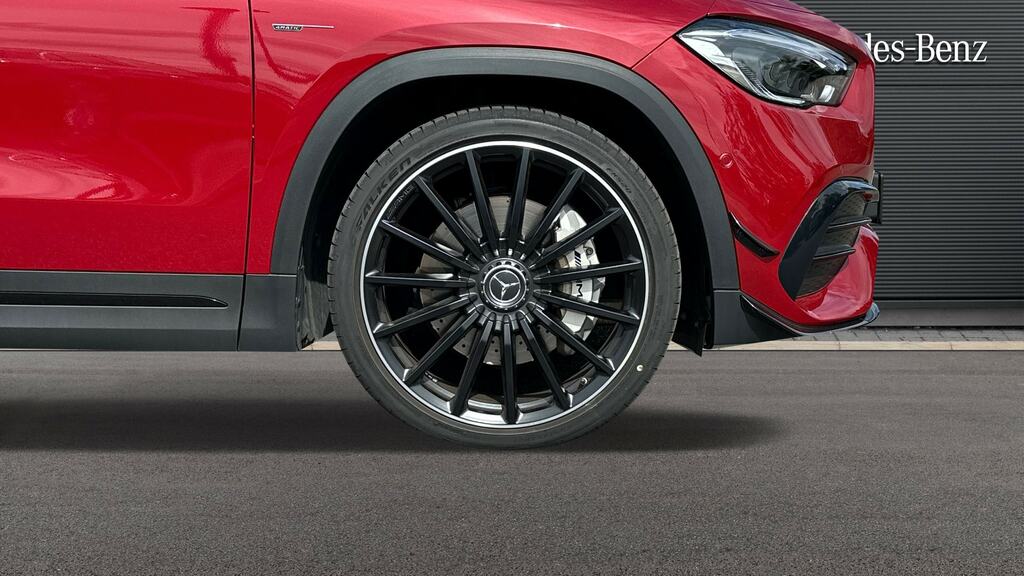 Mercedes-Benz GLA Class Gla 35 4Matic Premium Plus Red #5
