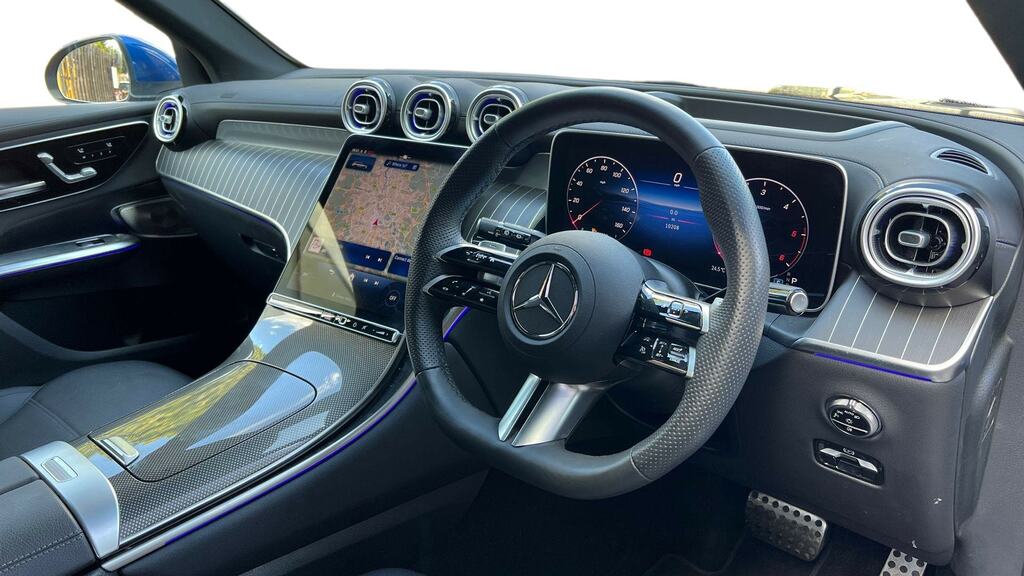 Mercedes-Benz GLC Class Glc 300D 4Matic Amg Line Premium 9G-tronic Brown #3